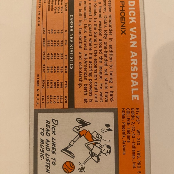 Topps Basketball Card with Blue and Gold Highlights - Picture 4 of 4